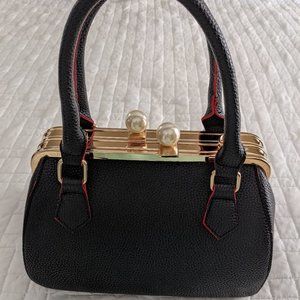 Unique Black Leather Purse